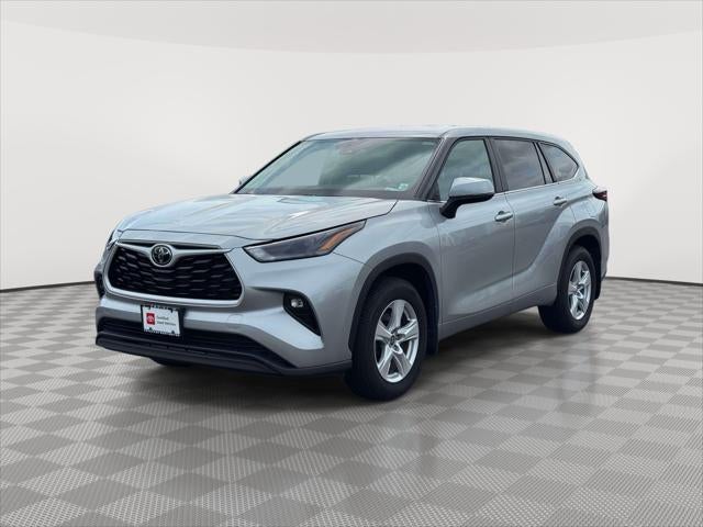 2025 Toyota Highlander LE