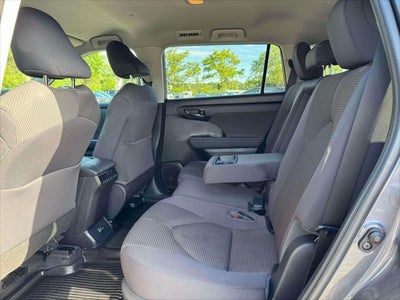 2023 Toyota Highlander LE