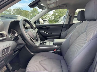 2025 Toyota Highlander LE