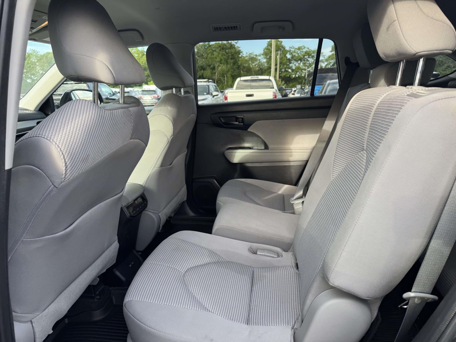 2023 Toyota Highlander LE
