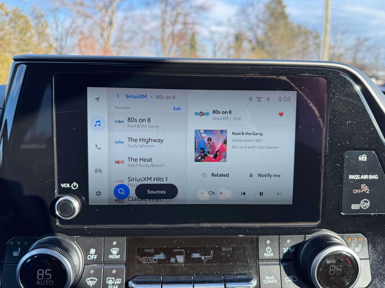 2025 Toyota Highlander XLE