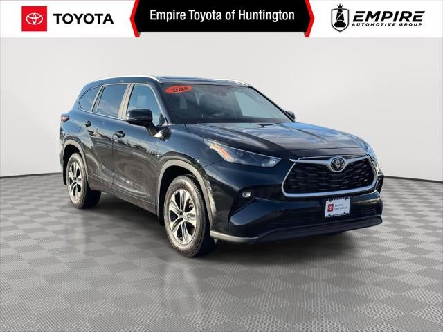 2025 Toyota Highlander XLE