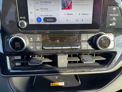 2025 Toyota Highlander XLE