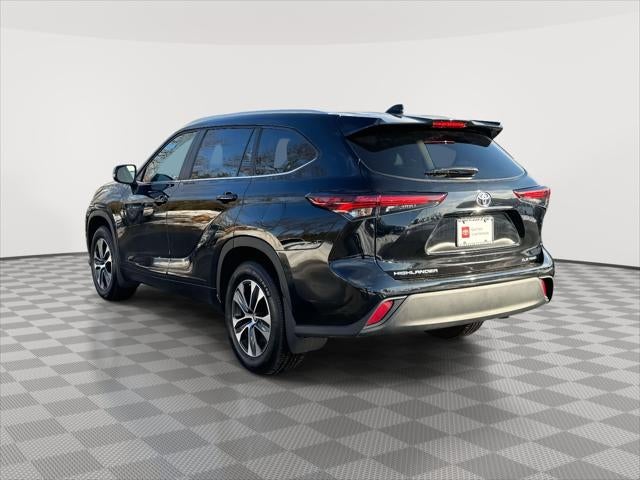 2025 Toyota Highlander XLE