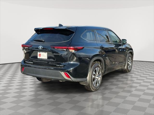 2025 Toyota Highlander XLE