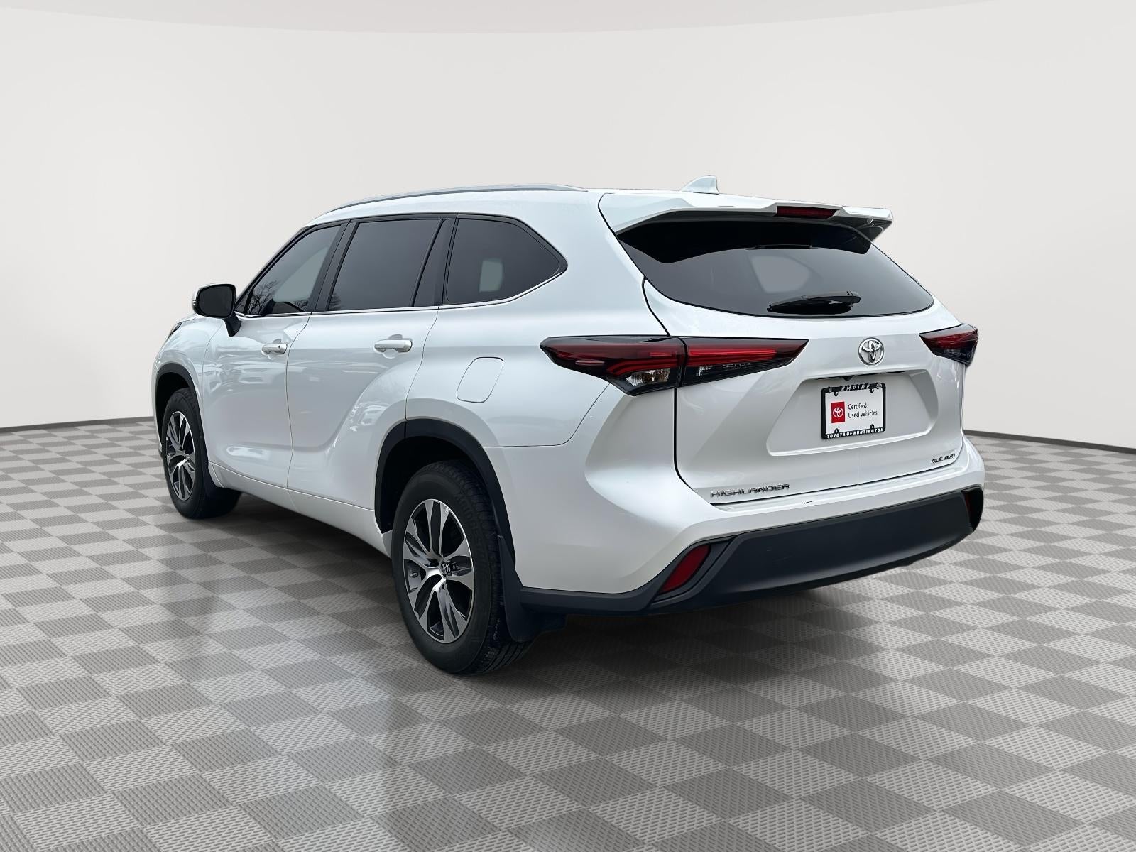 2024 Toyota Highlander XLE