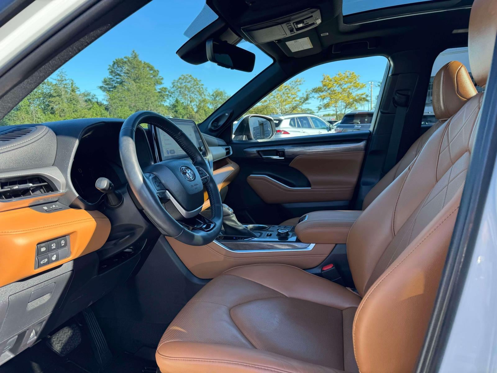 2023 Toyota Highlander Platinum
