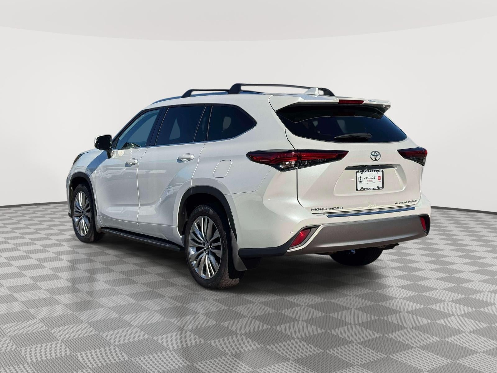 2023 Toyota Highlander Platinum
