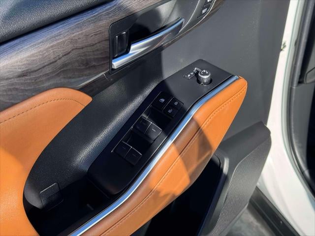 2023 Toyota Highlander Platinum