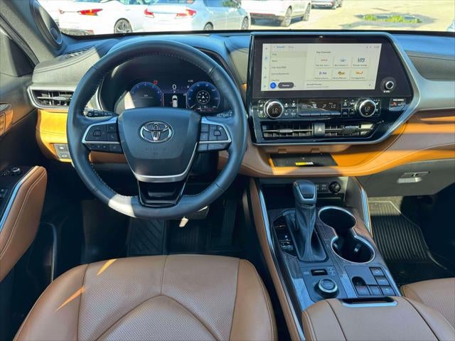 2023 Toyota Highlander Platinum