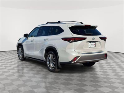 2023 Toyota Highlander Platinum