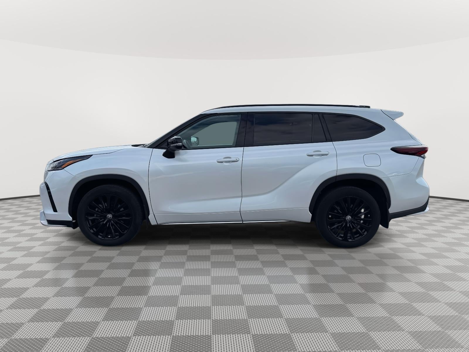 2024 Toyota Highlander XSE