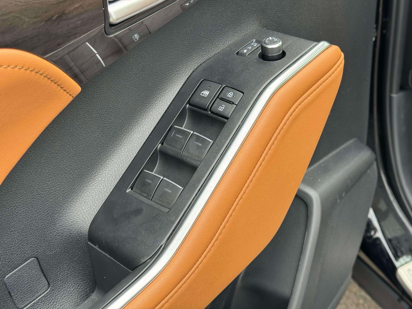 2025 Toyota Highlander Platinum