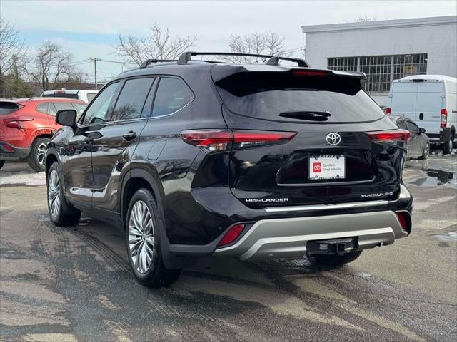 2025 Toyota Highlander Platinum