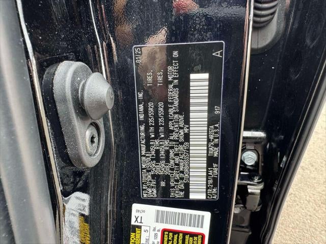 2025 Toyota Highlander Platinum