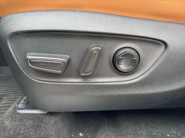 2025 Toyota Highlander Platinum