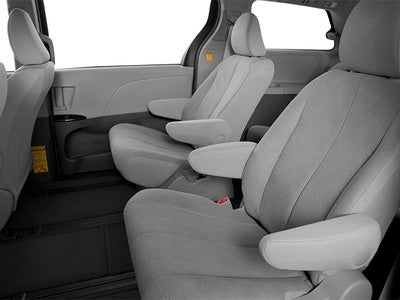 2014 Toyota Sienna LE V6 8 Passenger