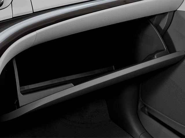 2014 Toyota Sienna LE V6 8 Passenger