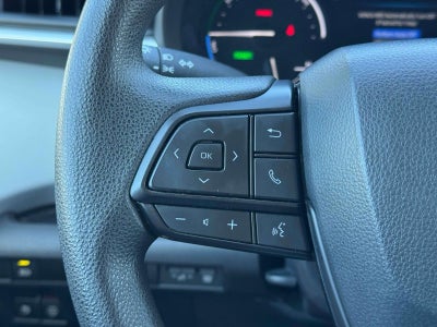 2025 Toyota Sienna LE