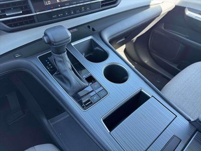 2025 Toyota Sienna LE