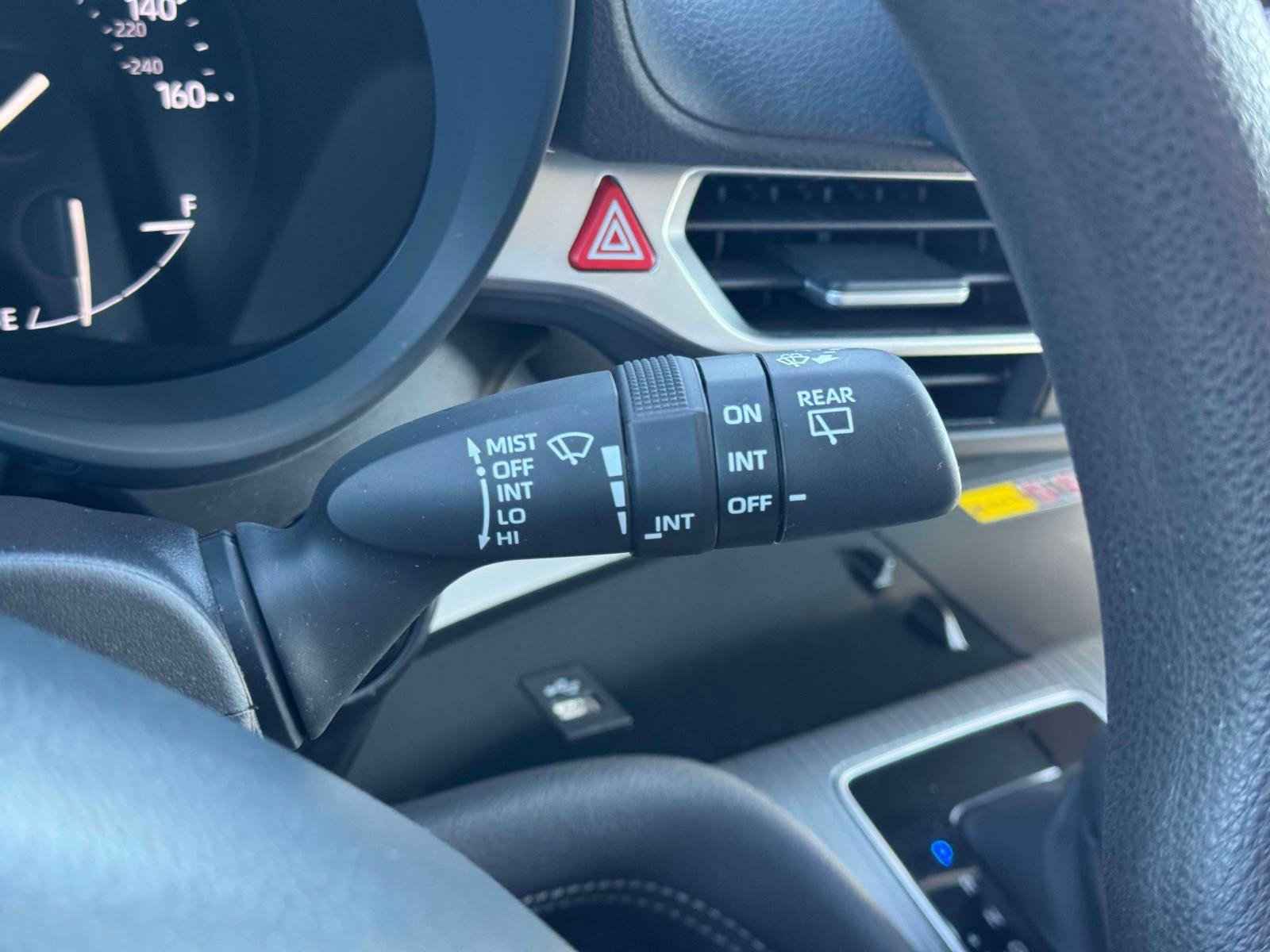 2025 Toyota Sienna LE