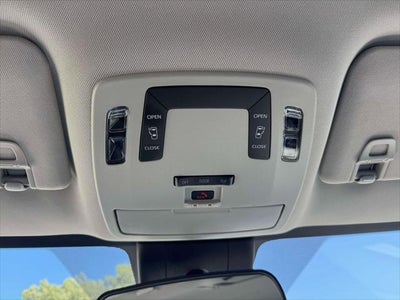2025 Toyota Sienna LE