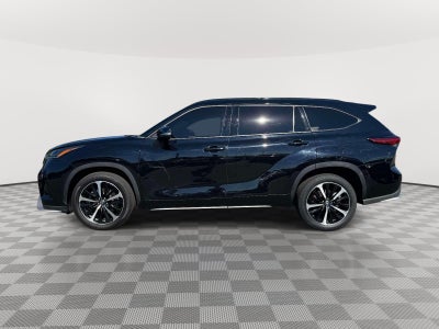 2022 Toyota Highlander XSE