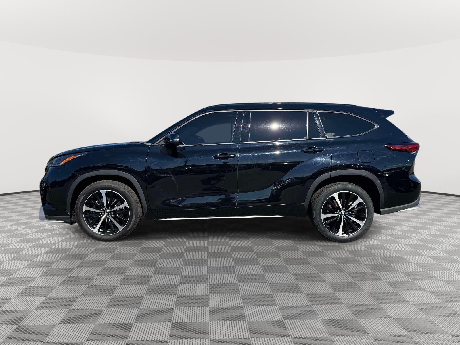 2022 Toyota Highlander XSE