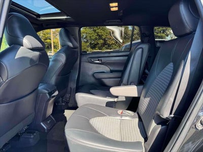 2022 Toyota Highlander XSE