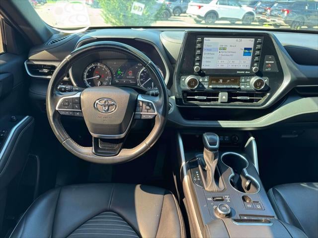 2022 Toyota Highlander XSE