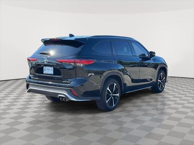 2022 Toyota Highlander XSE