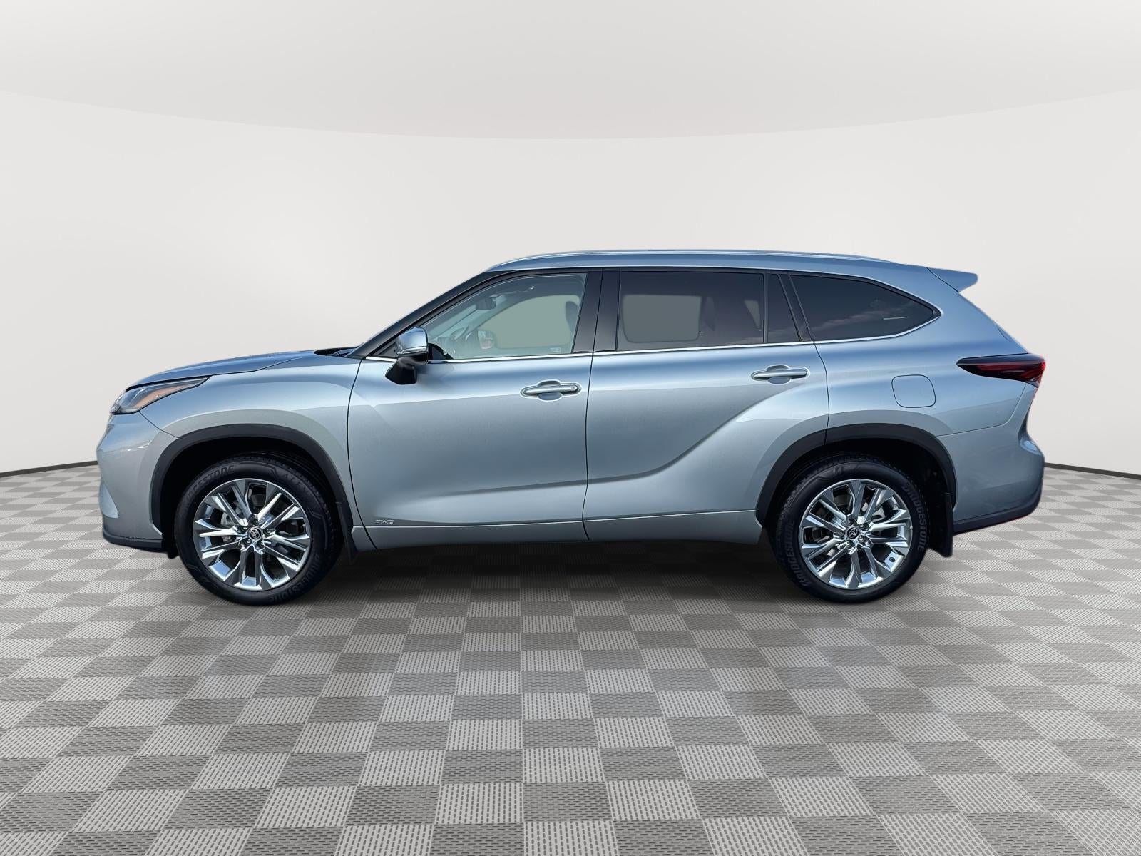 2024 Toyota Highlander Hybrid Limited