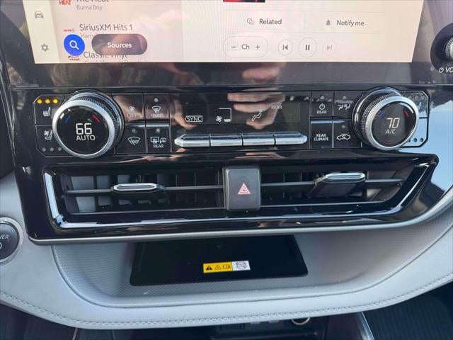 2024 Toyota Highlander Hybrid Limited