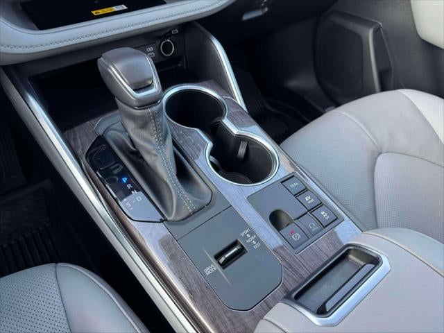 2024 Toyota Highlander Hybrid Limited
