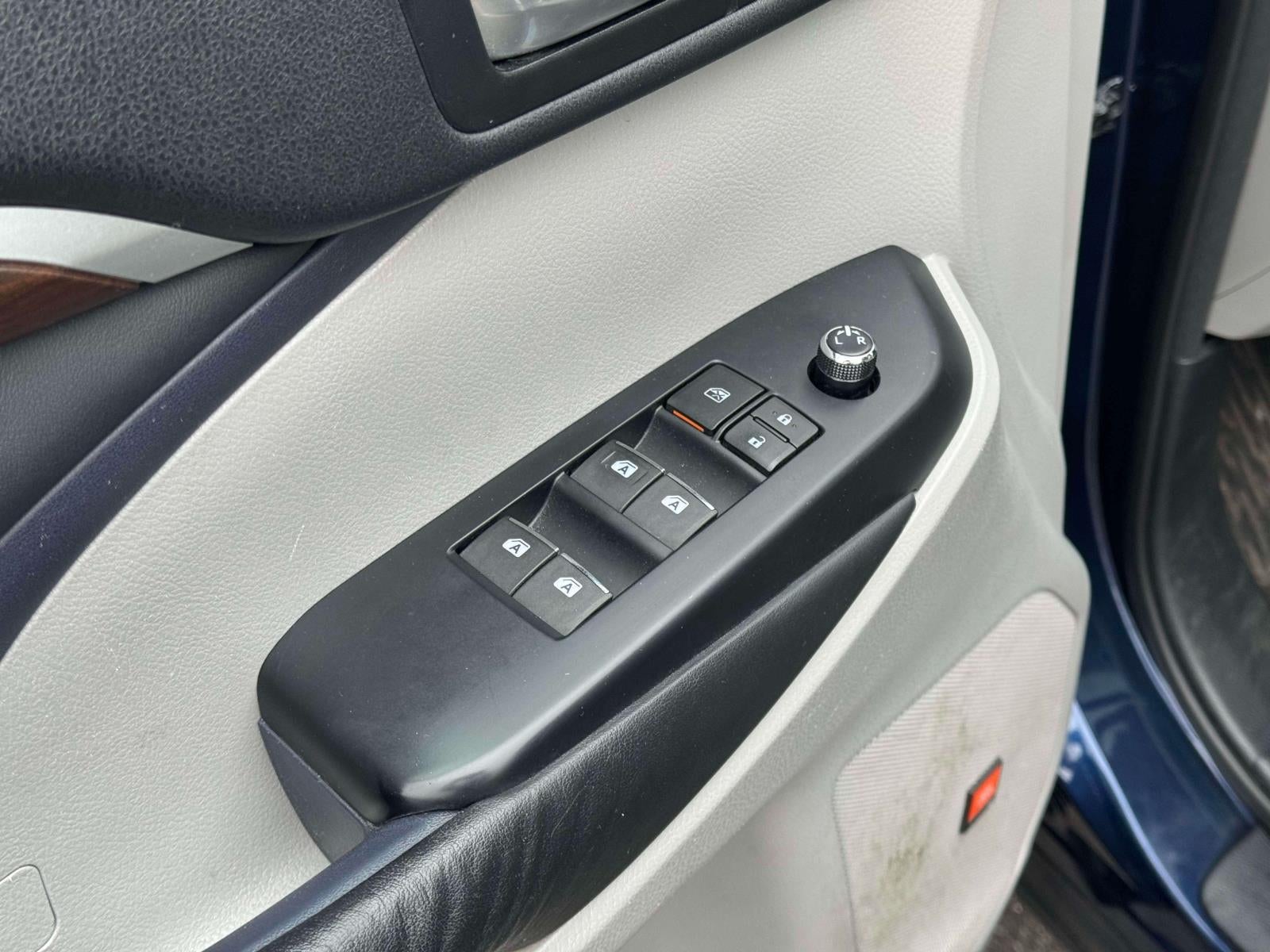 2015 Toyota Highlander Limited Platinum V6