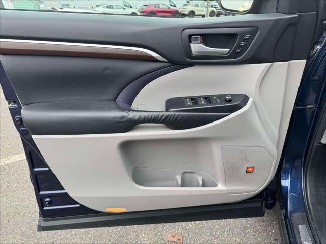 2015 Toyota Highlander Limited Platinum V6