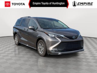 2023 Toyota Sienna XLE