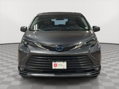 2025 Toyota Sienna XLE