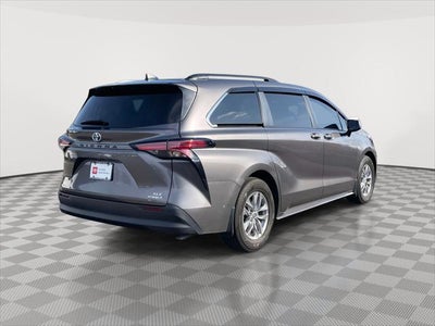 2022 Toyota Sienna XLE