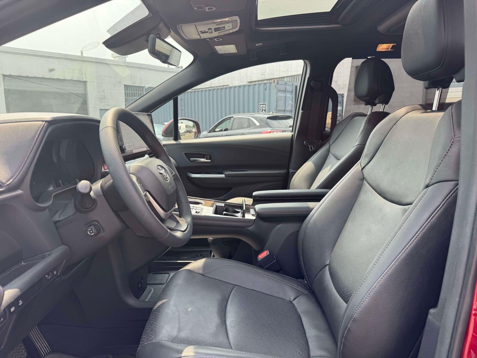 2025 Toyota Sienna Limited