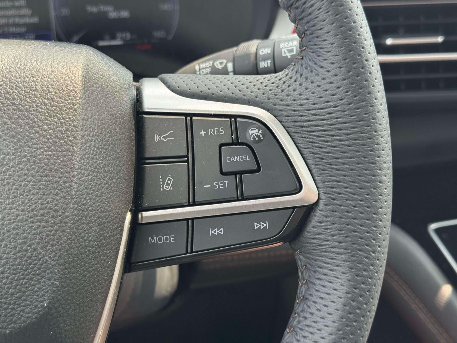 2025 Toyota Sienna Limited