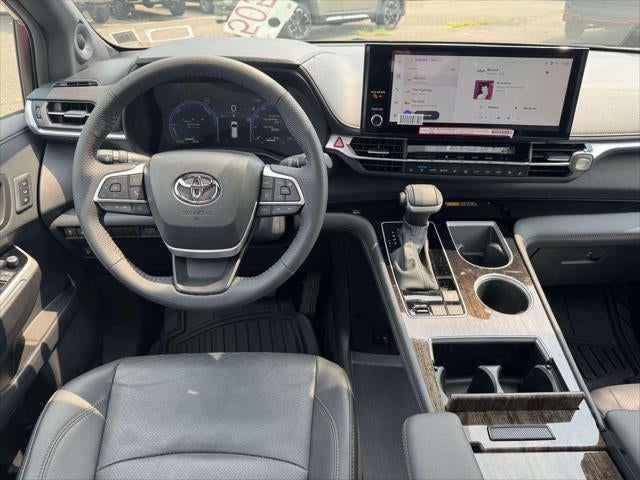 2025 Toyota Sienna Limited