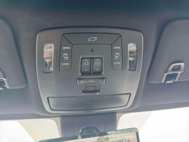 2025 Toyota Sienna Limited
