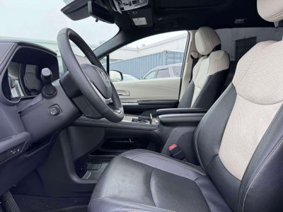 2025 Toyota Sienna Limited