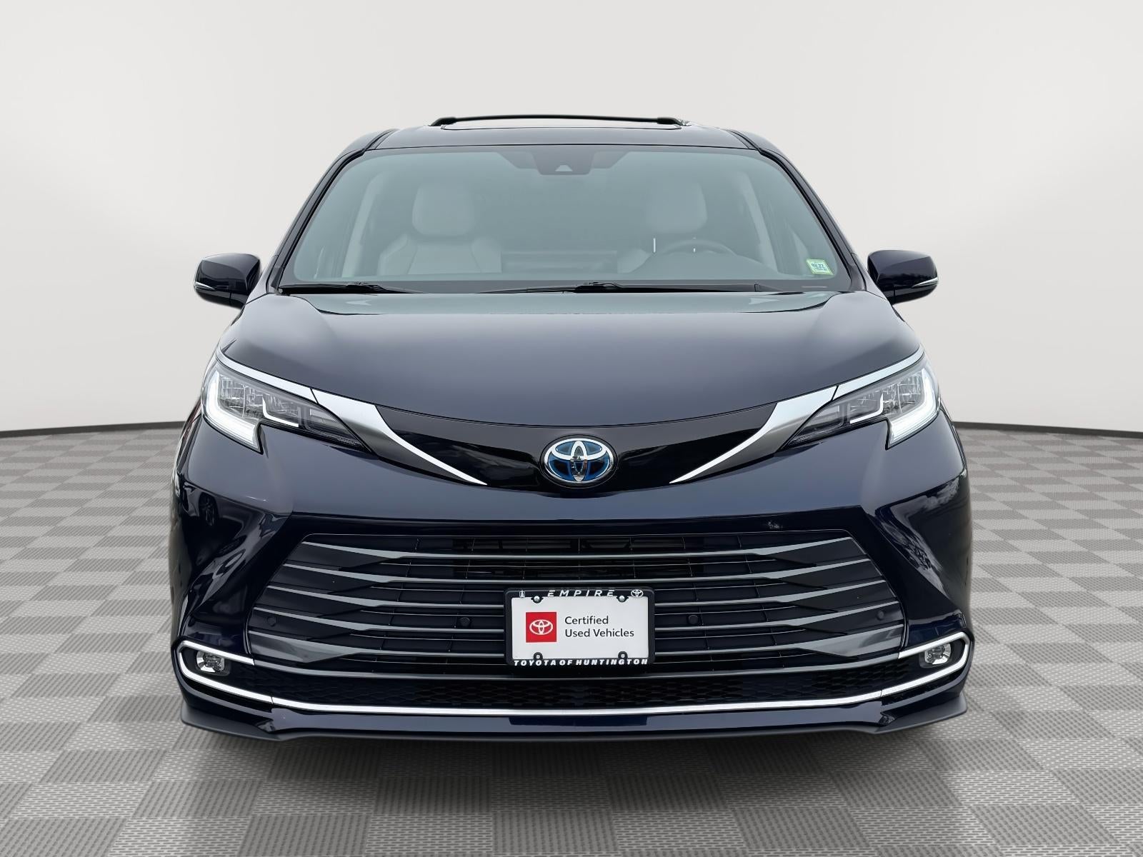 2025 Toyota Sienna Limited