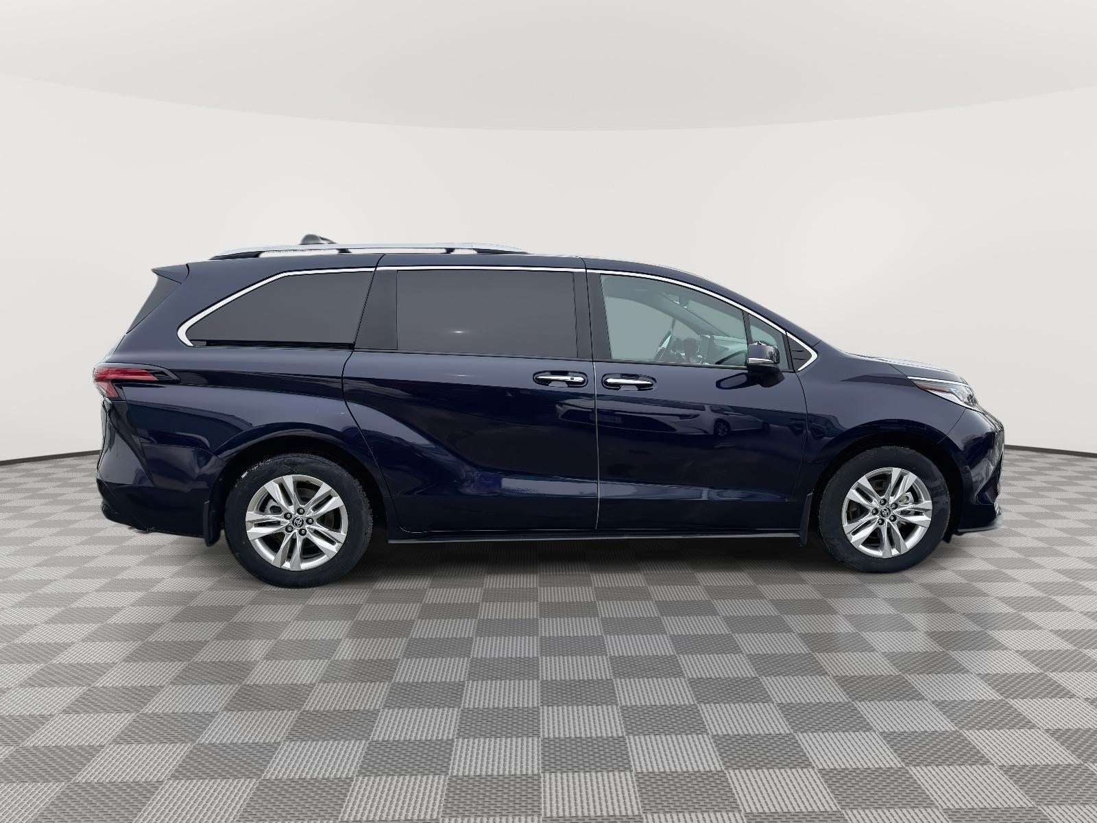 2025 Toyota Sienna Limited