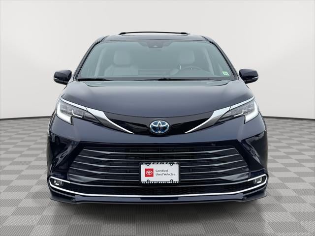 2025 Toyota Sienna Limited