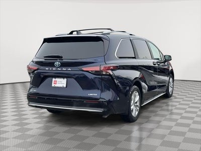 2025 Toyota Sienna Limited