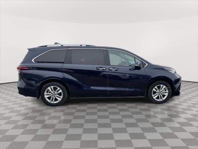 2025 Toyota Sienna Limited