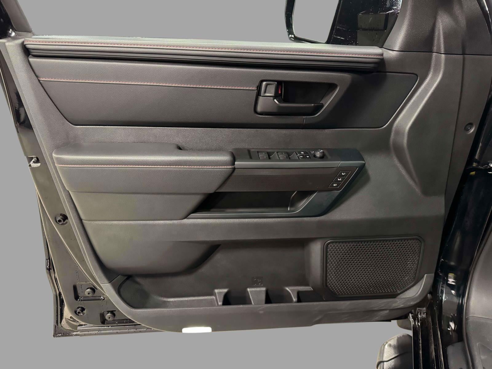 2025 Toyota Tundra Hybrid TRD Pro Hybrid CrewMax 5.5 Bed